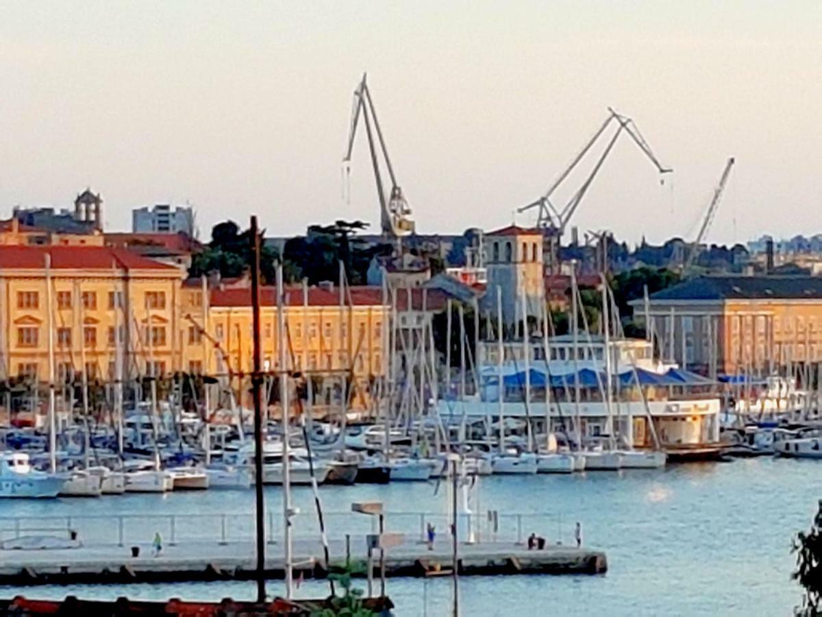 App Obrovac In The Centre - With Amazing Sea View! Apartment Pula Luaran gambar