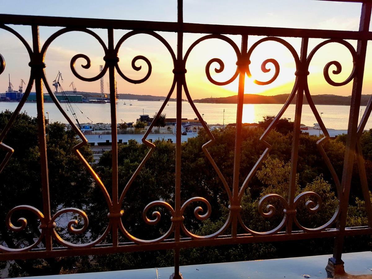 App Obrovac In The Centre - With Amazing Sea View! Apartment Pula Luaran gambar